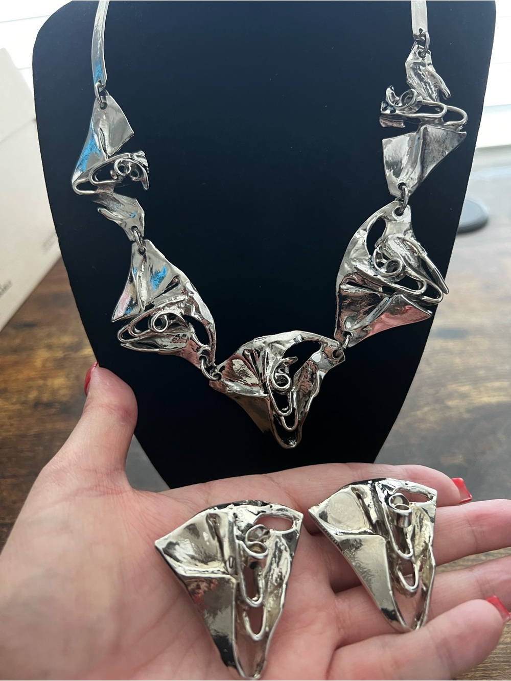 Vintage 80-90-Handcrafted Silver-Tone Statement Necklace and Earrings